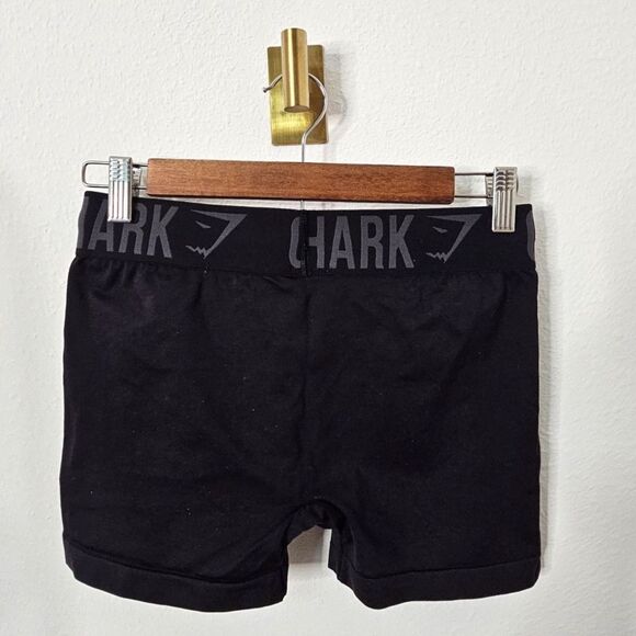 Gymshark Seamless Black Shorts Small - Picture 2 of 5